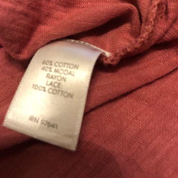 J Jill Rhubarb Red Berry Lace V-Neck Tee Short Sleeve Top Womens Size Large - Picture 7 of 8